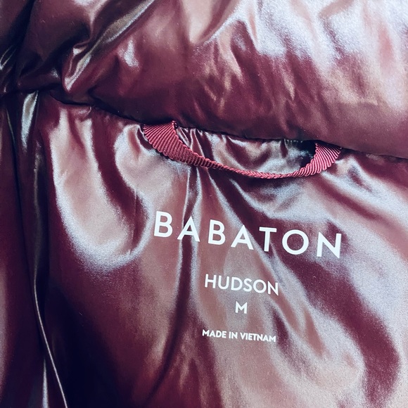 Babaton City puff from Aritzia - Picture 2 of 6